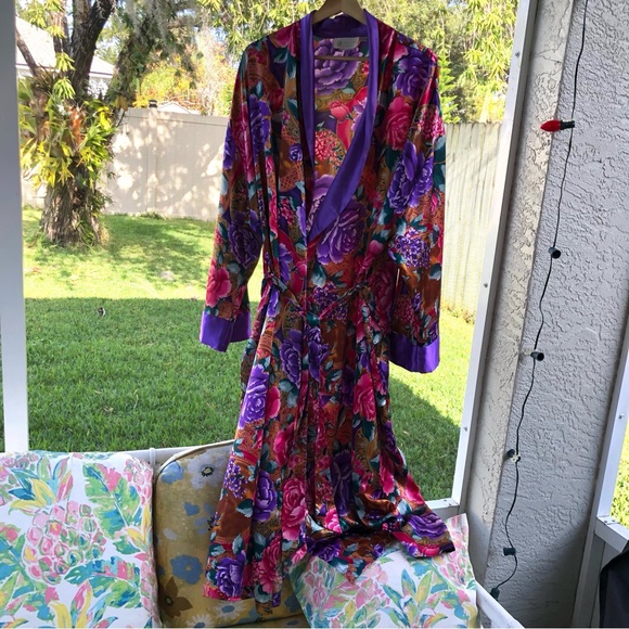 Vintage California Dynasty Satin Floral Long Robe, Women’s 2X, Purple Trim, Belt - Picture 4 of 12